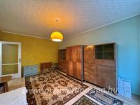 PH2195 - Pécs, Dóra utca