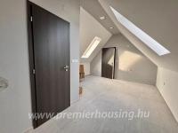 PH2204 - Pécs, Alkotmány utca PH2204 - Pécs, Alkotmány utca