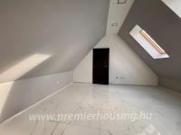 PH2204 - Pécs, Alkotmány utca PH2204 - Pécs, Alkotmány utca