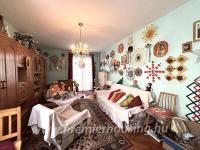 PH2228 - Pécs, Kerényi Károly utca 