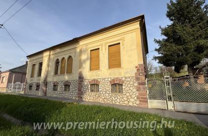 PH2127 - Pécs vonzáskörzete, Regenye, Fő utca 54.