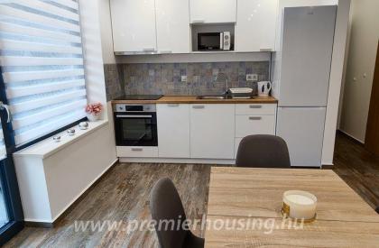 PH2211 - Pécs, Boszorkány út 