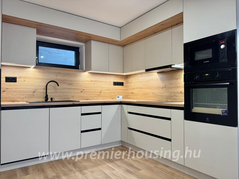 PH22071 - Pécs, Bálicsi út