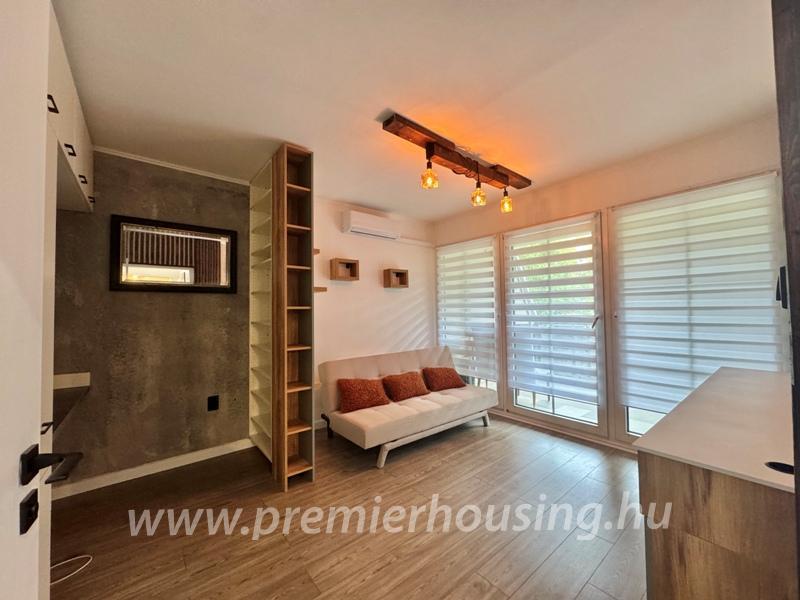 PH2188 - Pécs, Esztergályos János utca PH2188 - Pécs, Esztergályos János utca