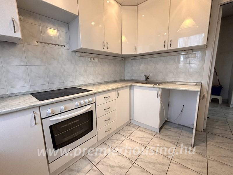 PH2182 - Pécs, Malomvölgyi út PH2182 - Pécs, Malomvölgyi út