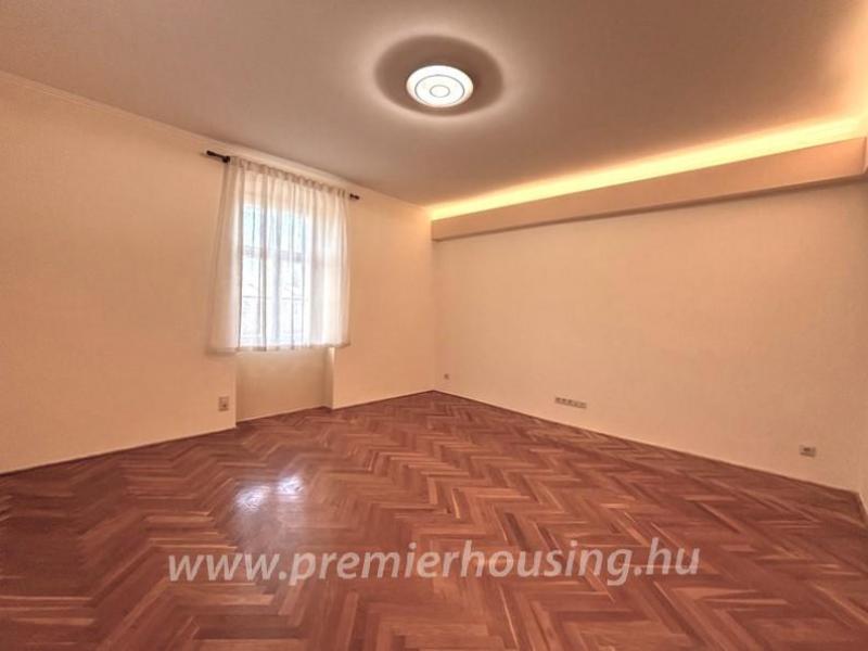 PH2245 - Pécs, Tettye utca PH2245 - Pécs, Tettye utca