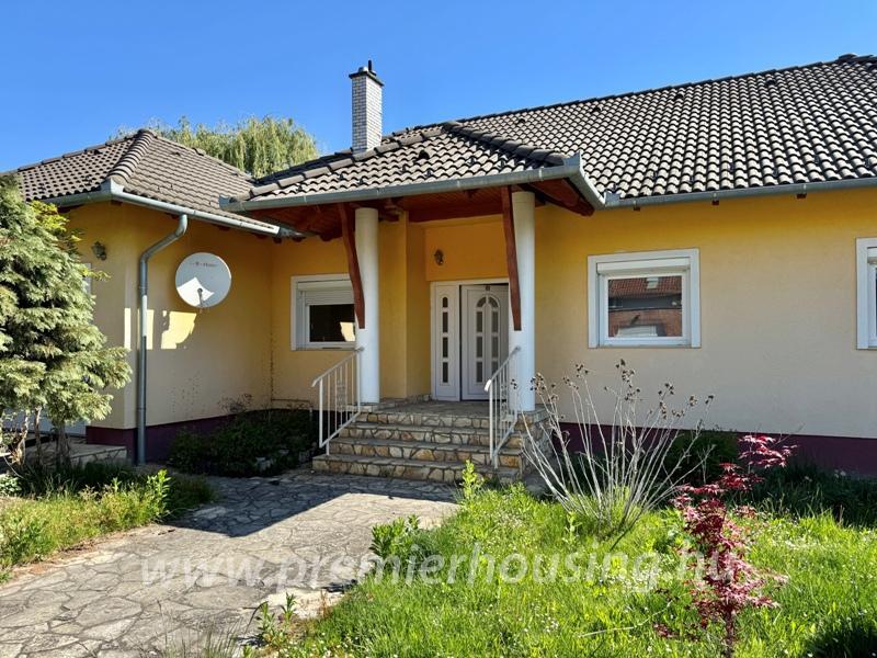 PH2224 - Kozármisleny, Kamilla utca
