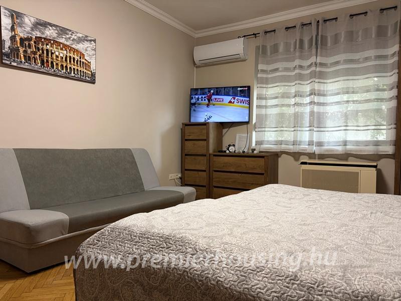 PH2246 - Pécs, Garay utca PH2246 - Pécs, Garay utca